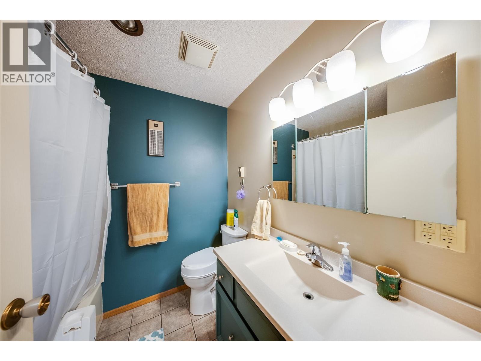 3509 5th Avenue, Castlegar, British Columbia  V1N 2V8 - Photo 25 - 10398093
