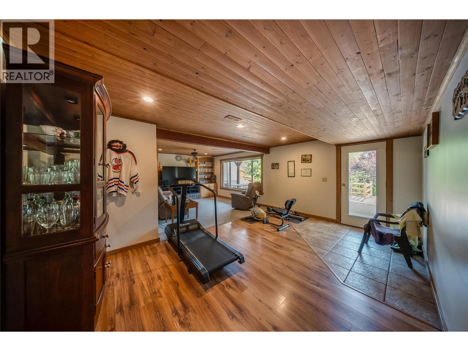 3509 5th Avenue, Castlegar, British Columbia  V1N 2V8 - Photo 32 - 10398093