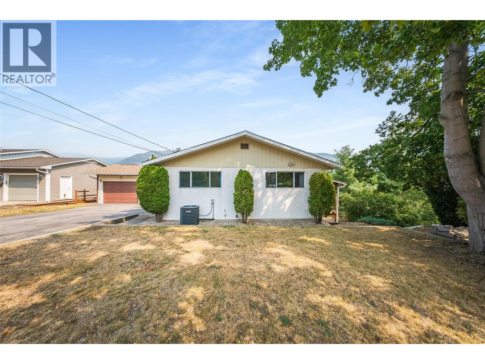 3509 5th Avenue, Castlegar, British Columbia  V1N 2V8 - Photo 42 - 10398093
