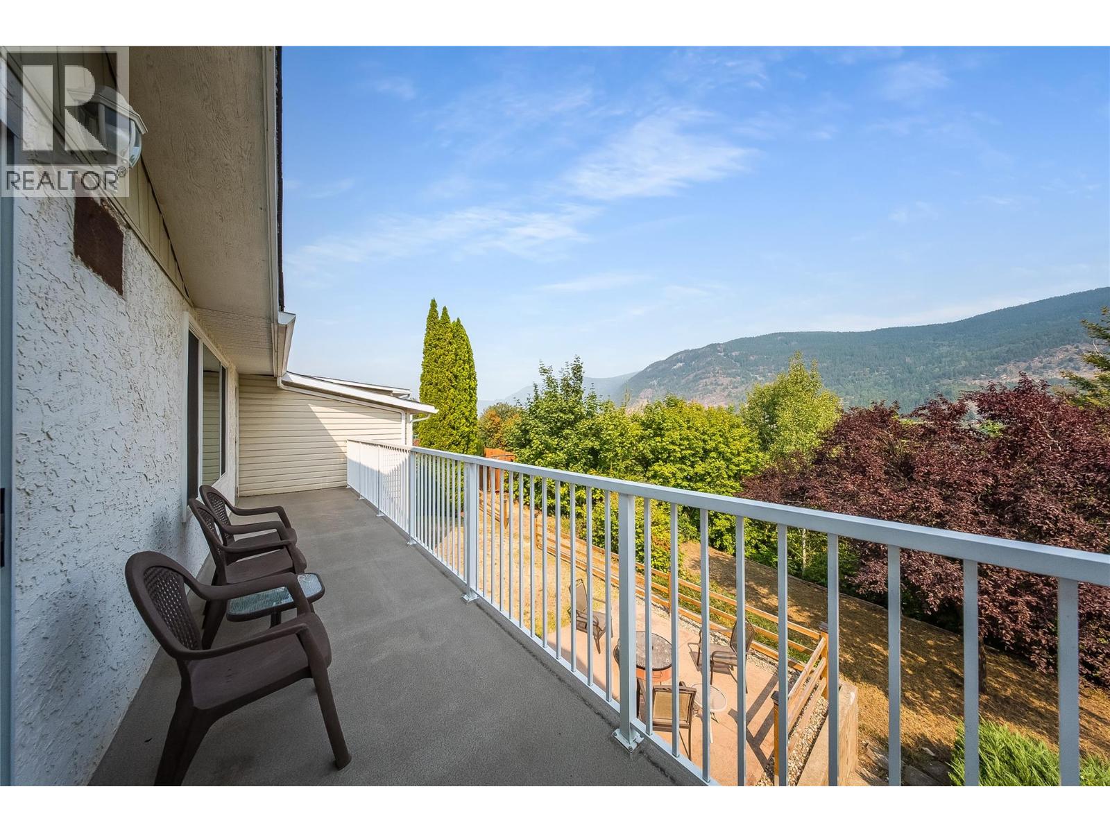 3509 5th Avenue, Castlegar, British Columbia  V1N 2V8 - Photo 44 - 10398093