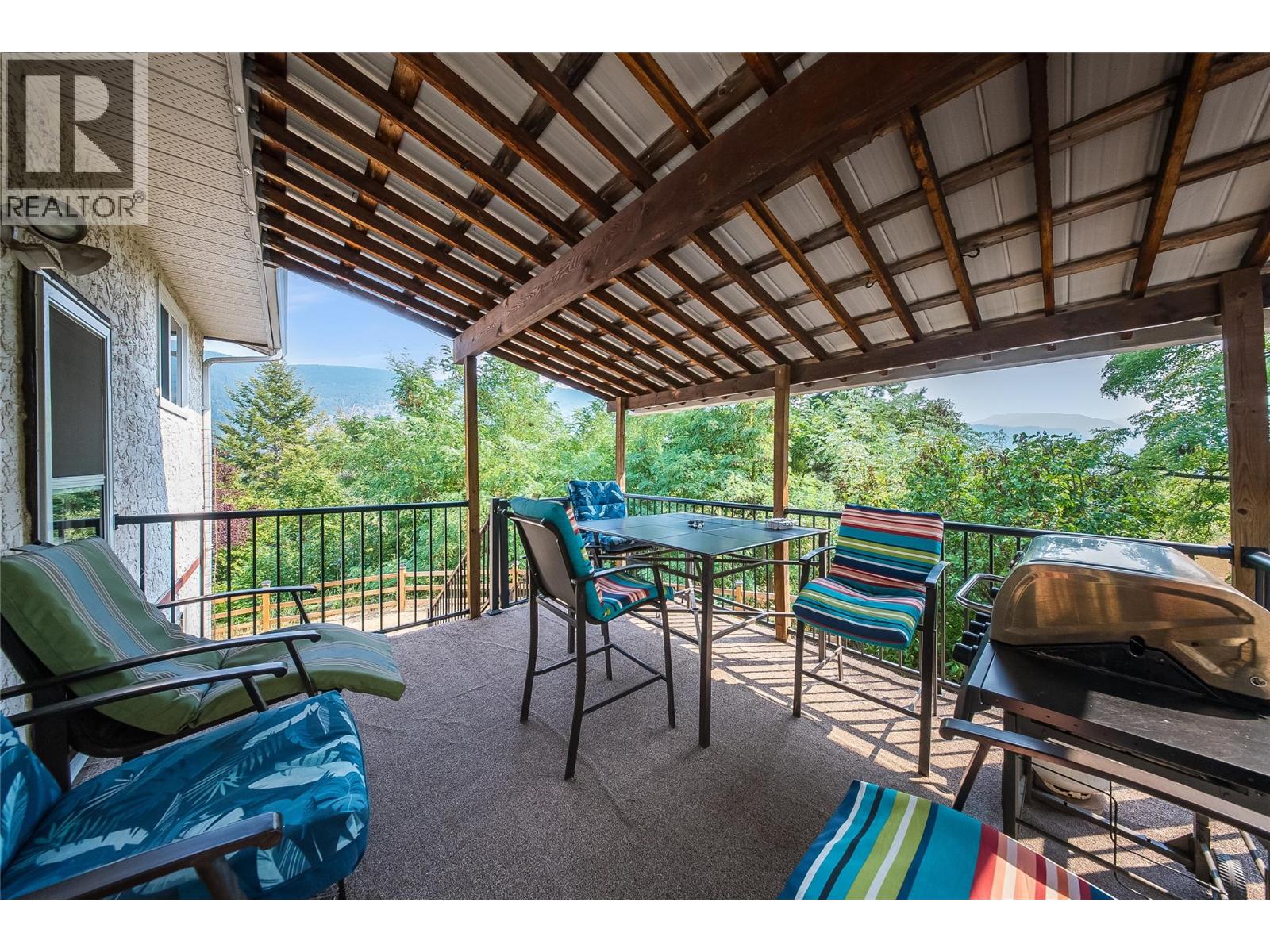 3509 5th Avenue, Castlegar, British Columbia  V1N 2V8 - Photo 49 - 10398093