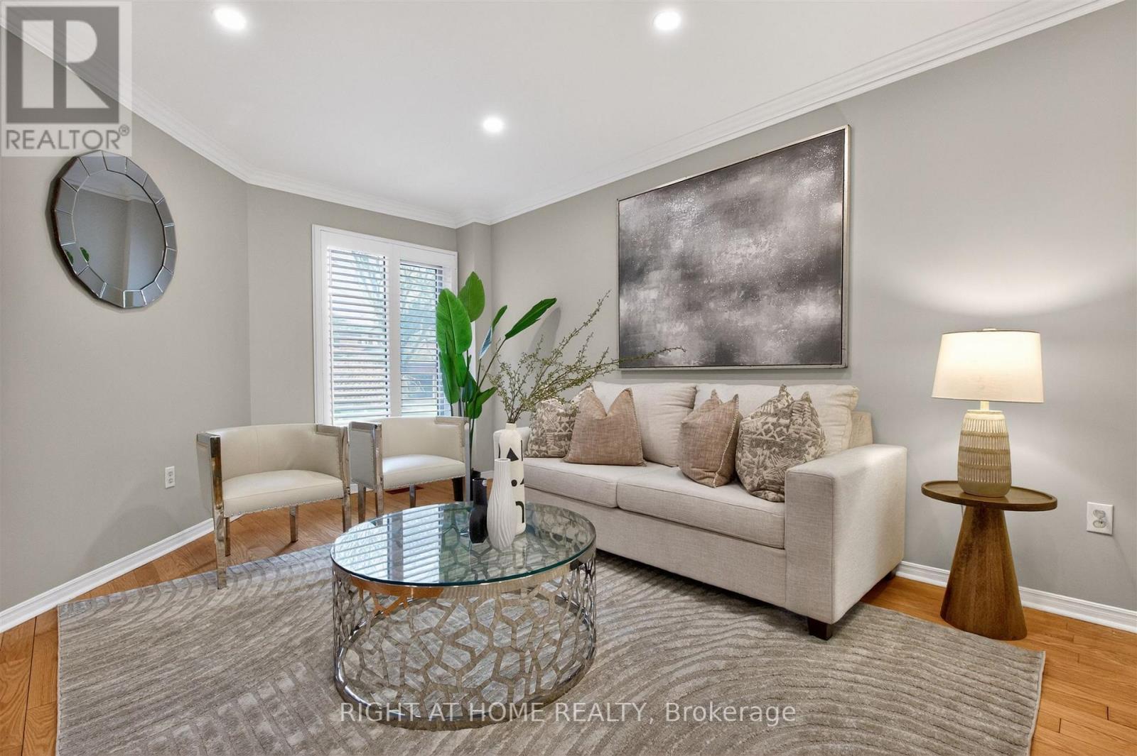 3 Lancashire Road, Markham, Ontario  L3R 8K9 - Photo 6 - N13697218