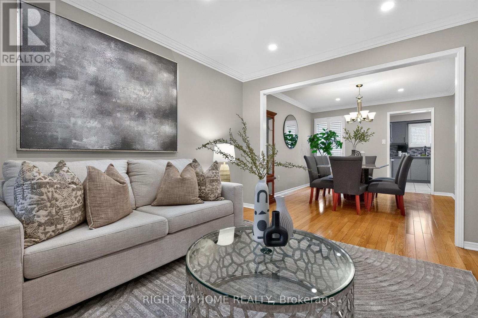 3 Lancashire Road, Markham, Ontario  L3R 8K9 - Photo 7 - N13697218