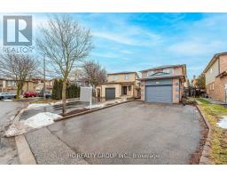 42 GREENBELT CRESCENT, Richmond Hill, Ontario