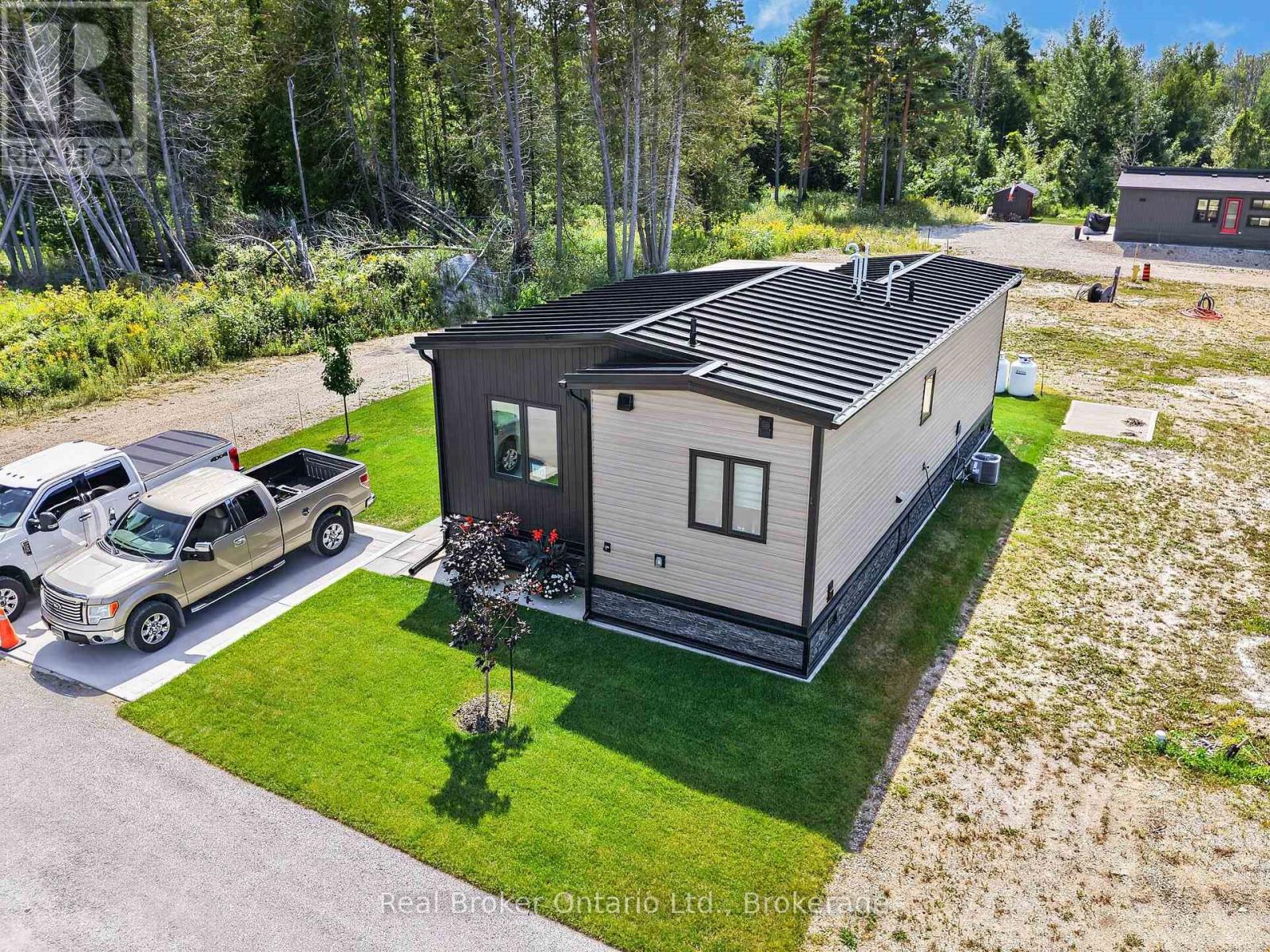 1414 - 5007 Highway 21 Highway, Saugeen Shores, Ontario  N0H 2C5 - Photo 1 - X13697150