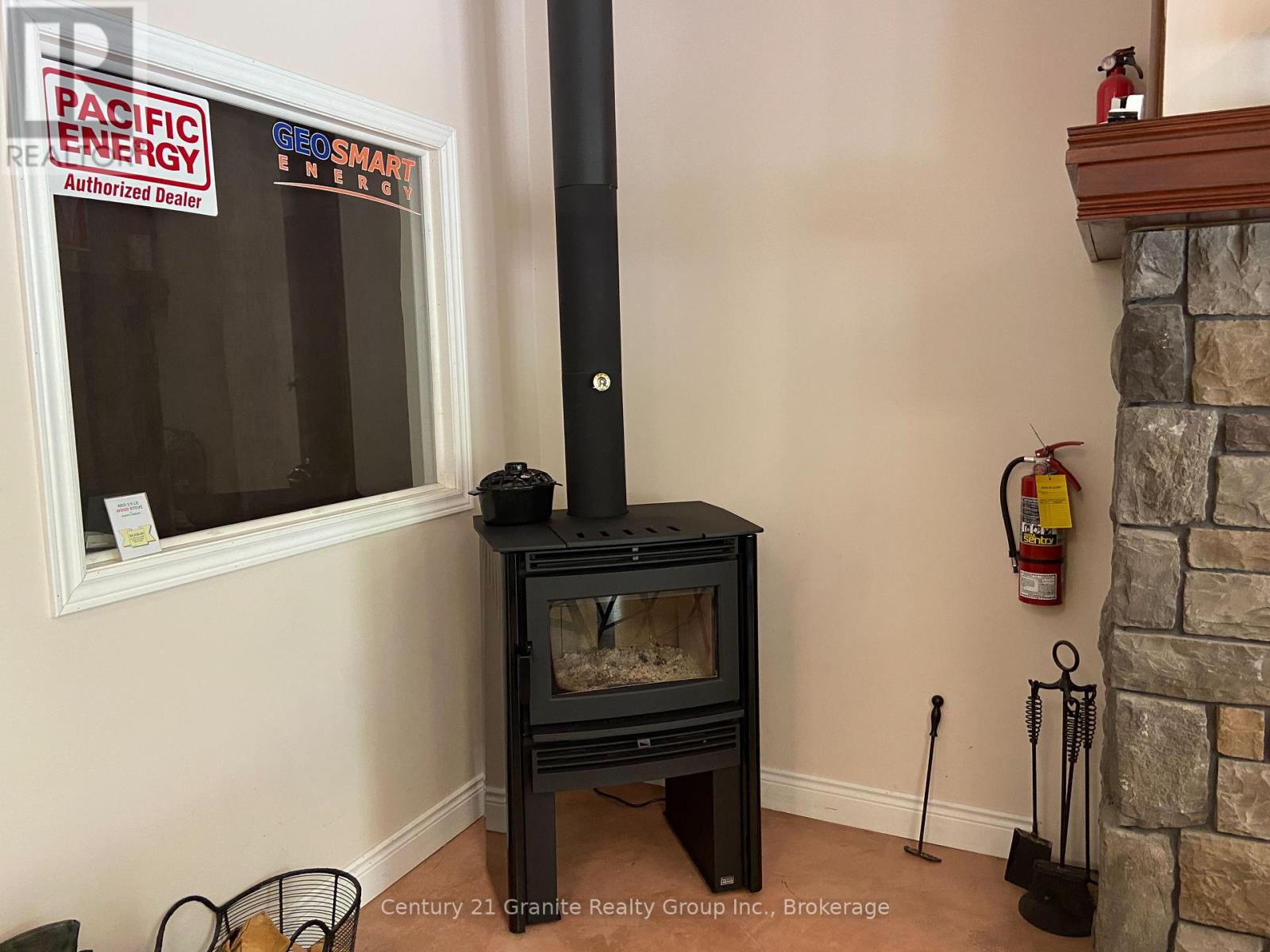 39 Bobcaygeon Road, Minden Hills, Ontario  K0M 2K0 - Photo 5 - X13697224