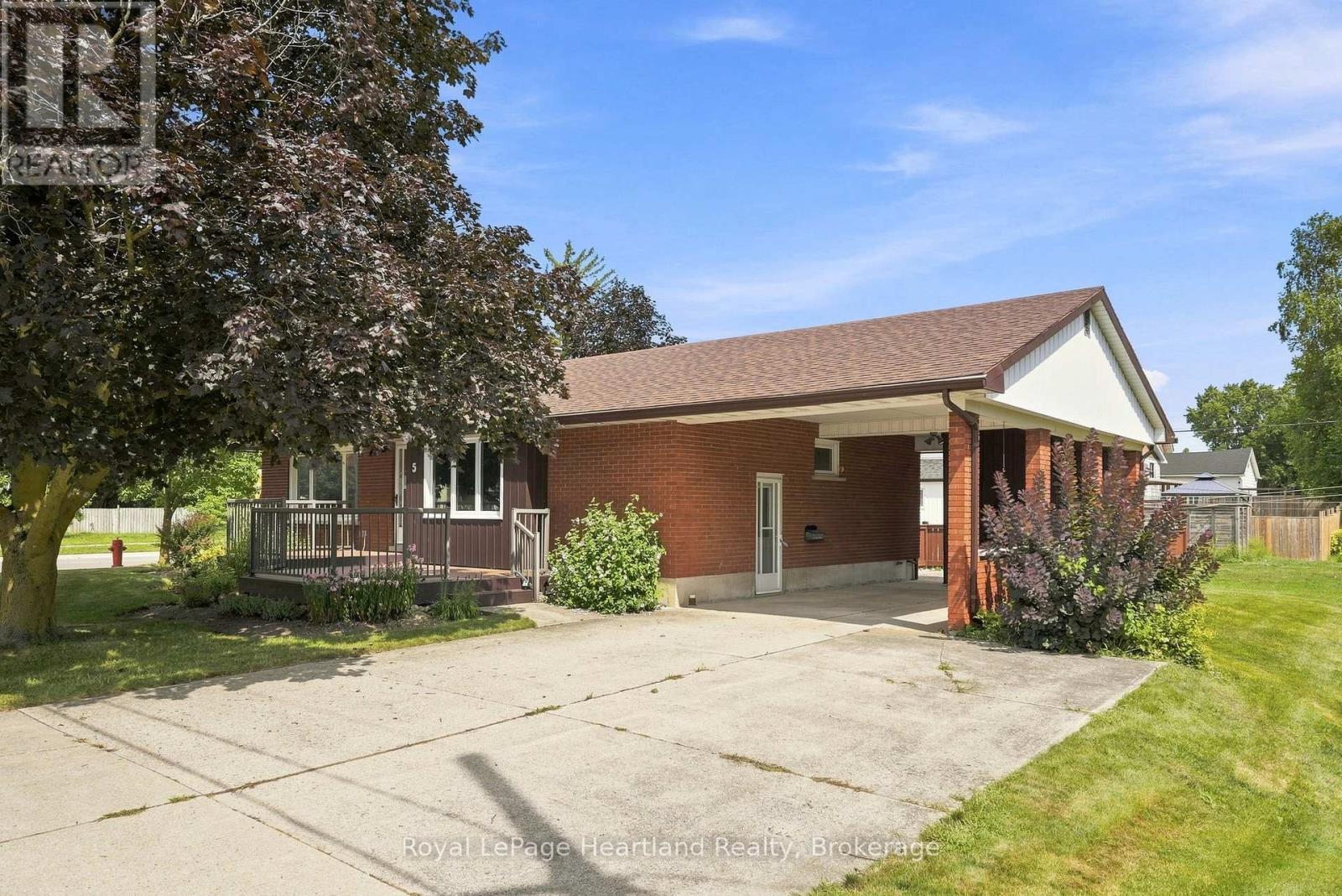 5 King Street, Minto, Ontario  N0G 1Z0 - Photo 42 - X13697260