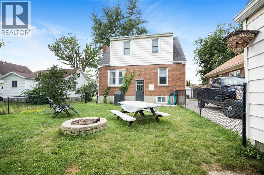 11 College, Chatham, Ontario  N7M 4W7 - Photo 5 - 26020379
