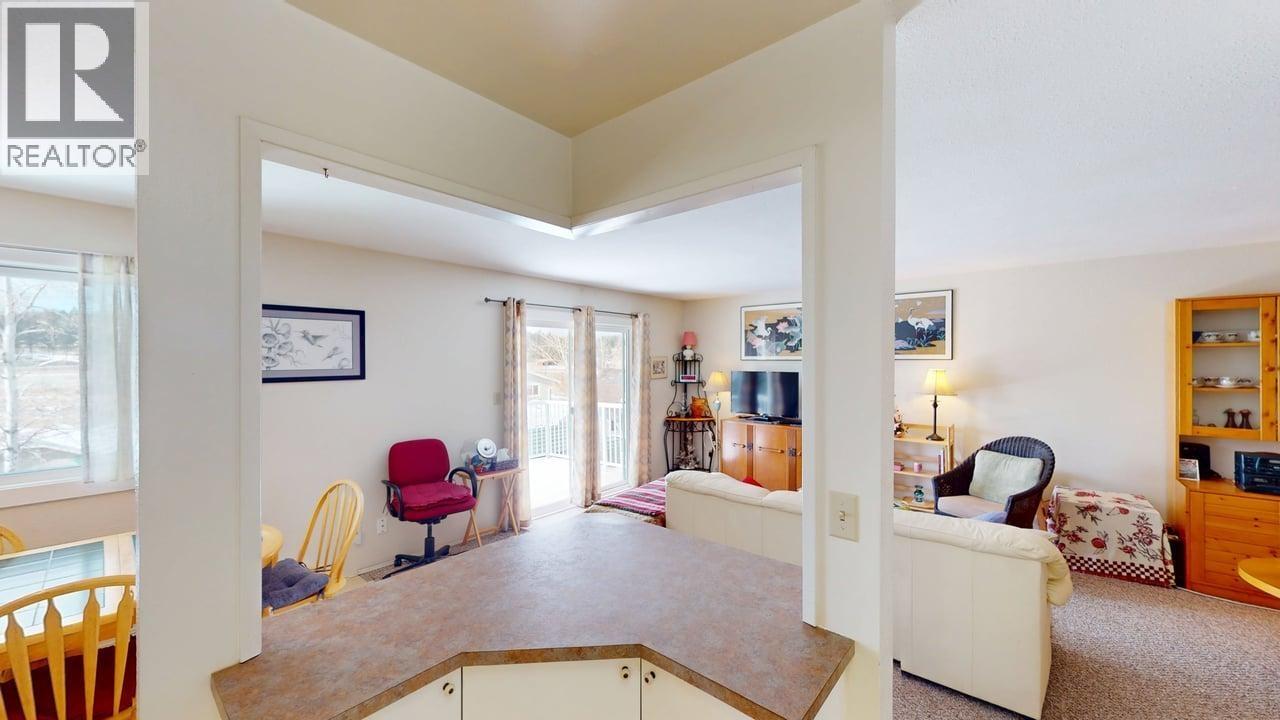 238 Elm Avenue, 100 Mile House, British Columbia  V0K 2E0 - Photo 16 - R3100324