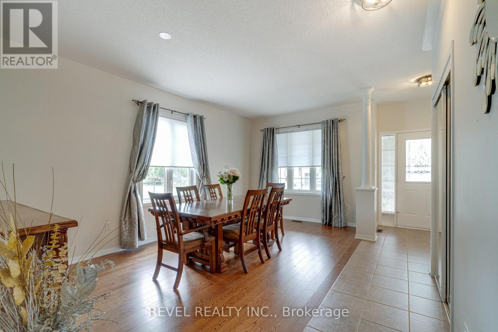 71 Livingston Road, Milton, Ontario  L9T 6B8 - Photo 8 - W13697148