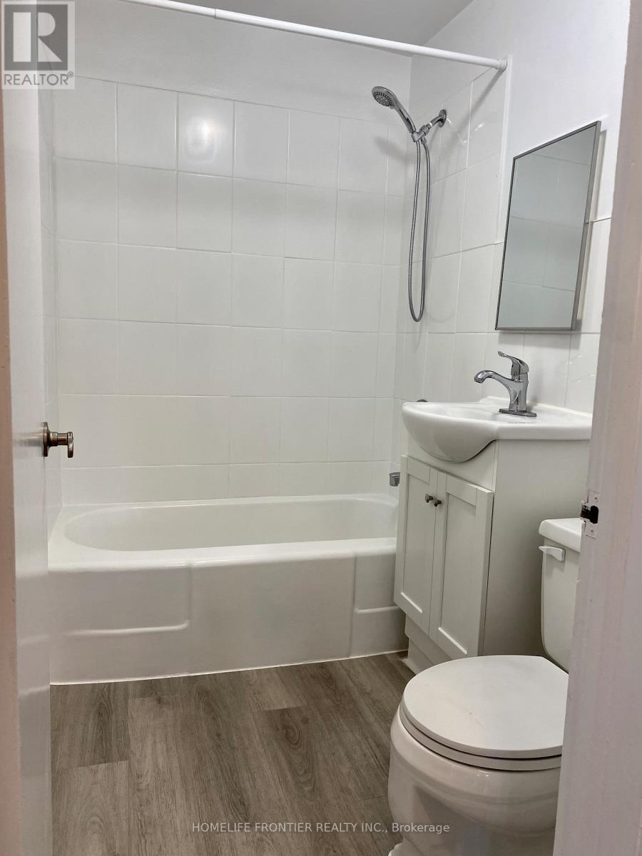 Main - 63 Lockerbie Avenue, Toronto, Ontario  M9N 3A3 - Photo 13 - W13697164