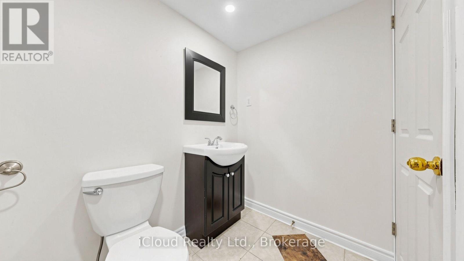 5661 Volpe Avenue, Mississauga, Ontario L5V 3A6 - Photo 32 - W13644924