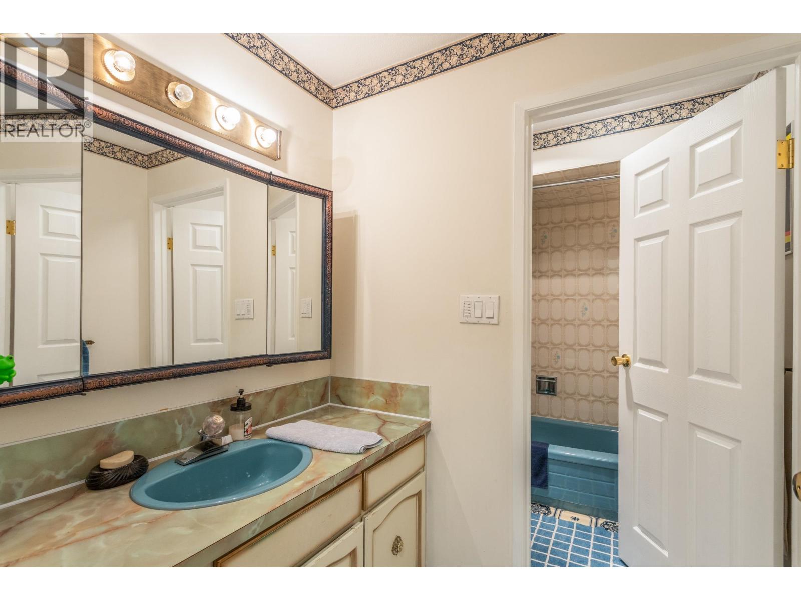 4729 Canada Way, Burnaby, British Columbia  V5G 1L3 - Photo 25 - R3157511