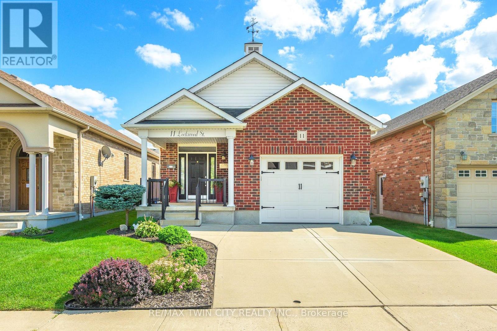 11 Lockwood Street, Cambridge, Ontario  N1P 0A5 - Photo 1 - X13697234
