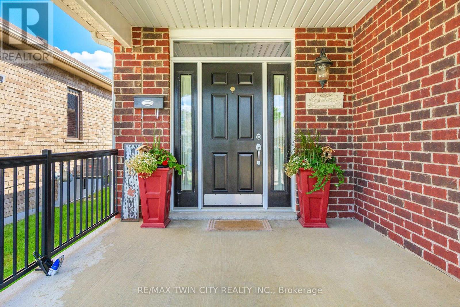 11 Lockwood Street, Cambridge, Ontario  N1P 0A5 - Photo 4 - X13697234