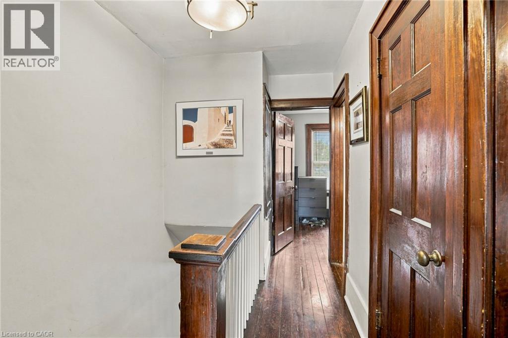 83 Napier Street, Hamilton, Ontario  L8R 1R9 - Photo 10 - 40857313