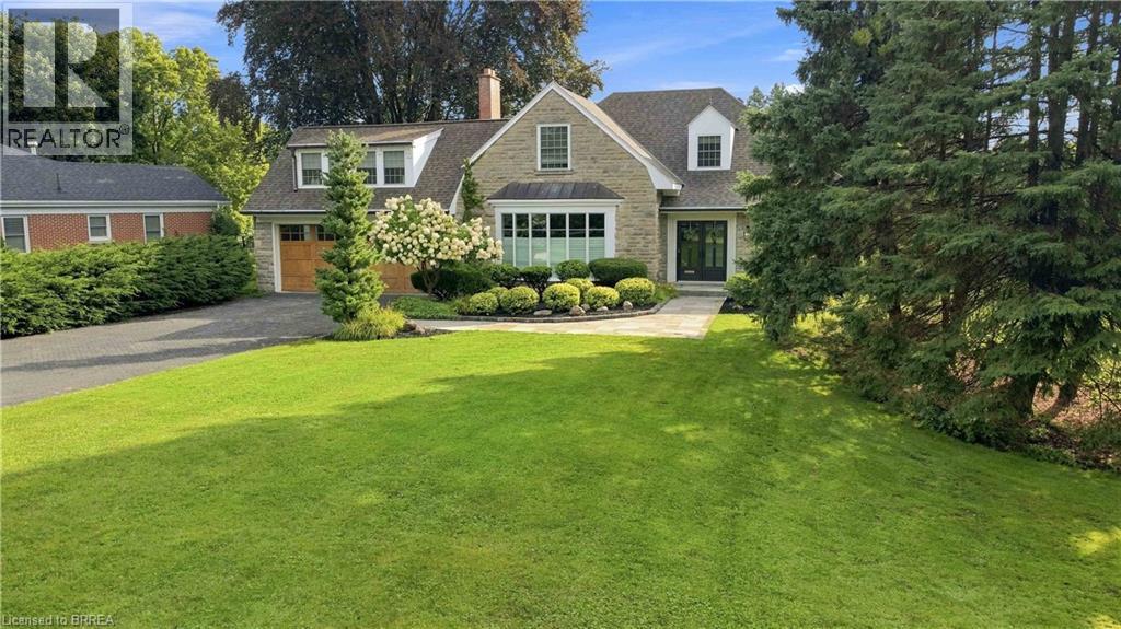 8 TUTELA HEIGHTS Road, Brantford, Ontario