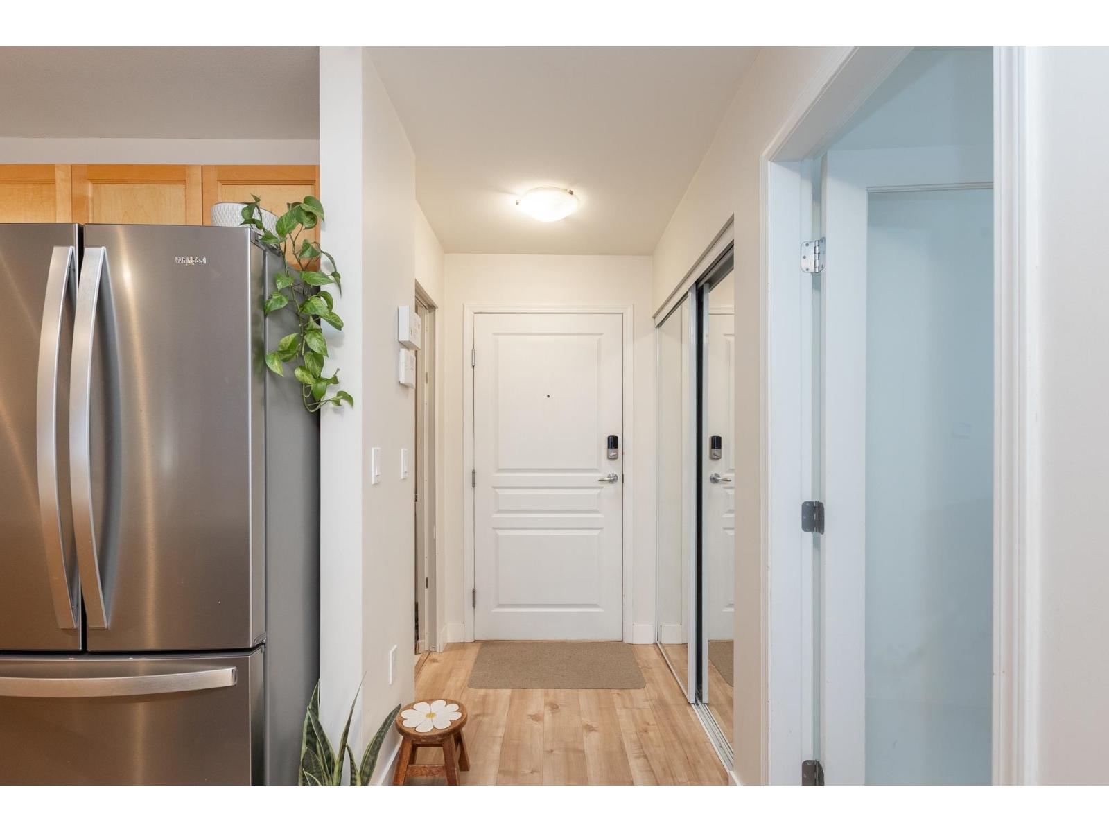 101 15188 22 Avenue, Surrey, British Columbia  V4A 9T4 - Photo 5 - R3157328