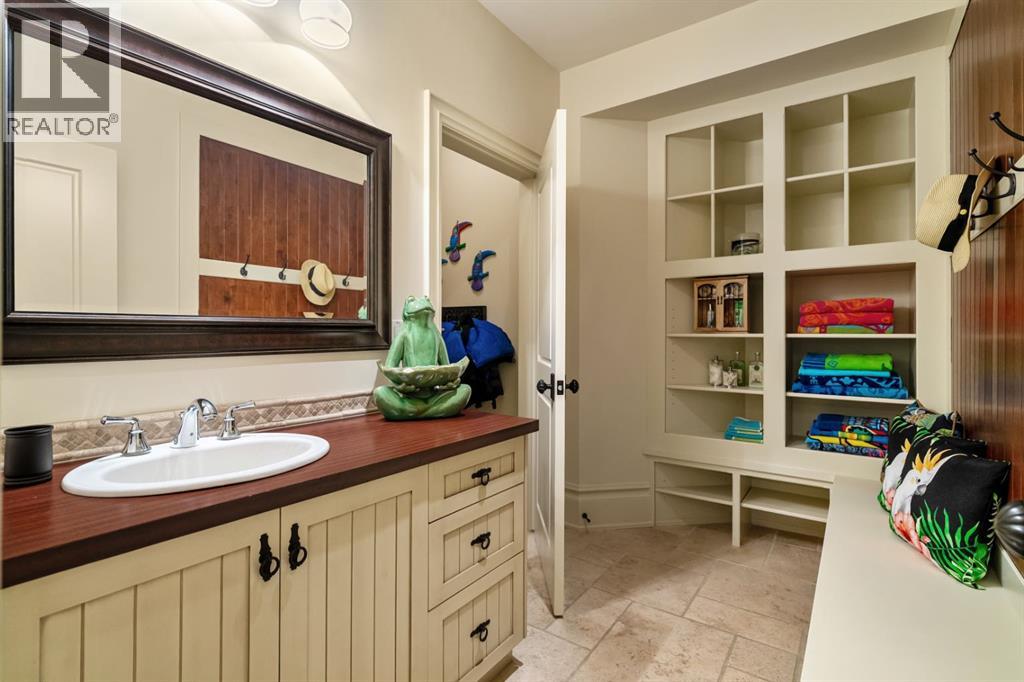 12231 Lake Louise Way SE, Calgary, Alberta  T2J 2M2 - Photo 41 - A2307709