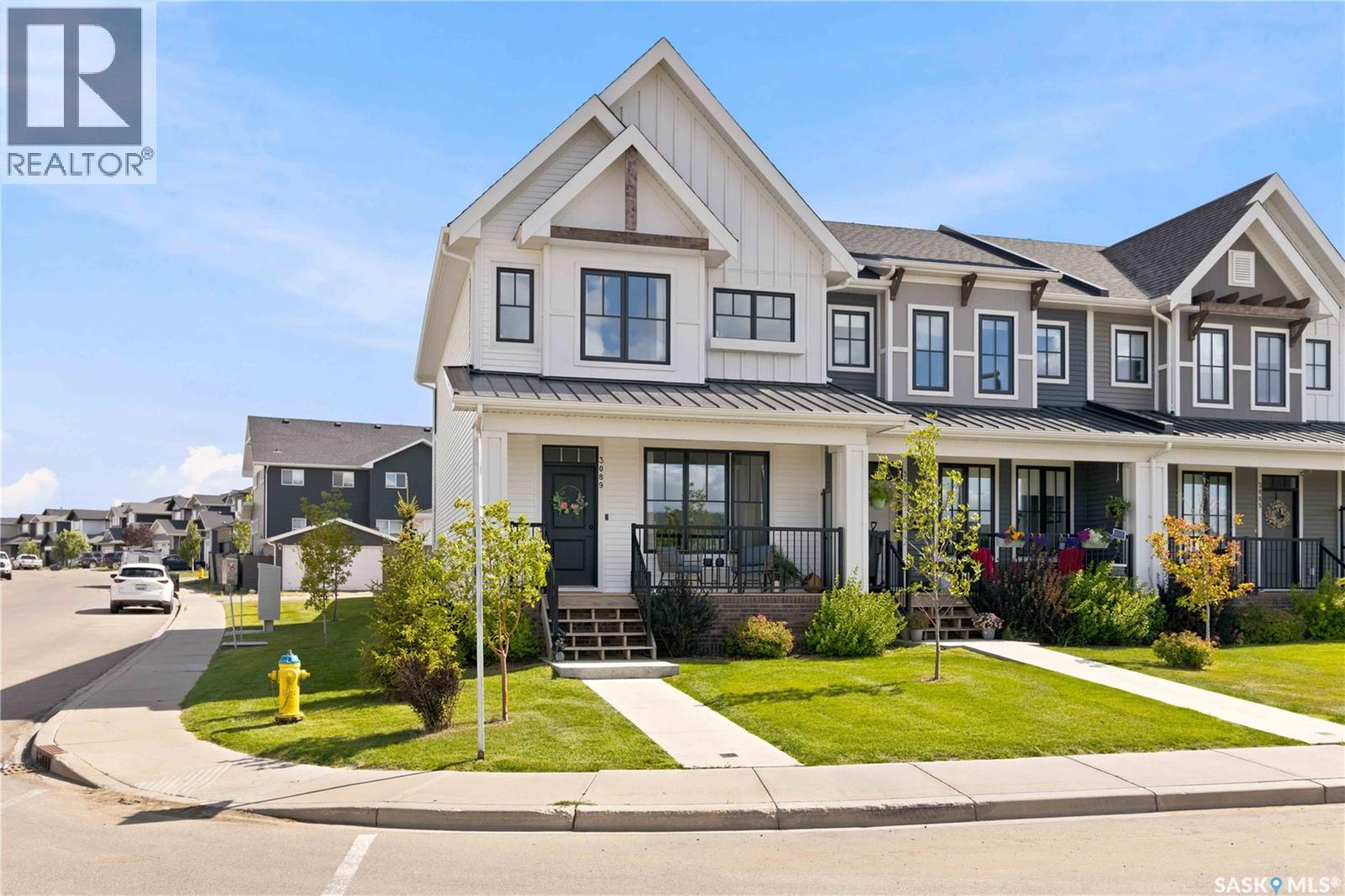 3089 Brighton Common, Saskatoon, Saskatchewan S7V 0Z5 - Photo 2 - SK046134