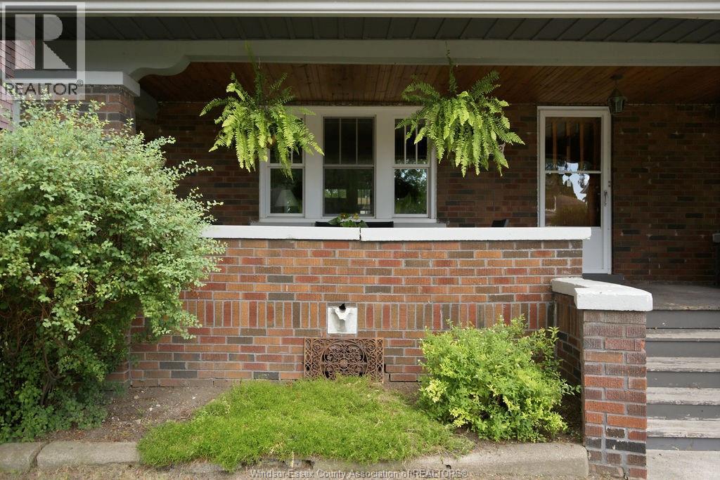 1742 Oneida Court, Windsor, Ontario  N8Y 1S8 - Photo 3 - 26020337
