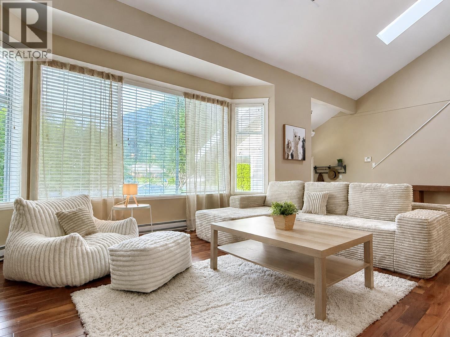 1510 Macdonald Place, Squamish, British Columbia  V0N 1H0 - Photo 5 - R3139980