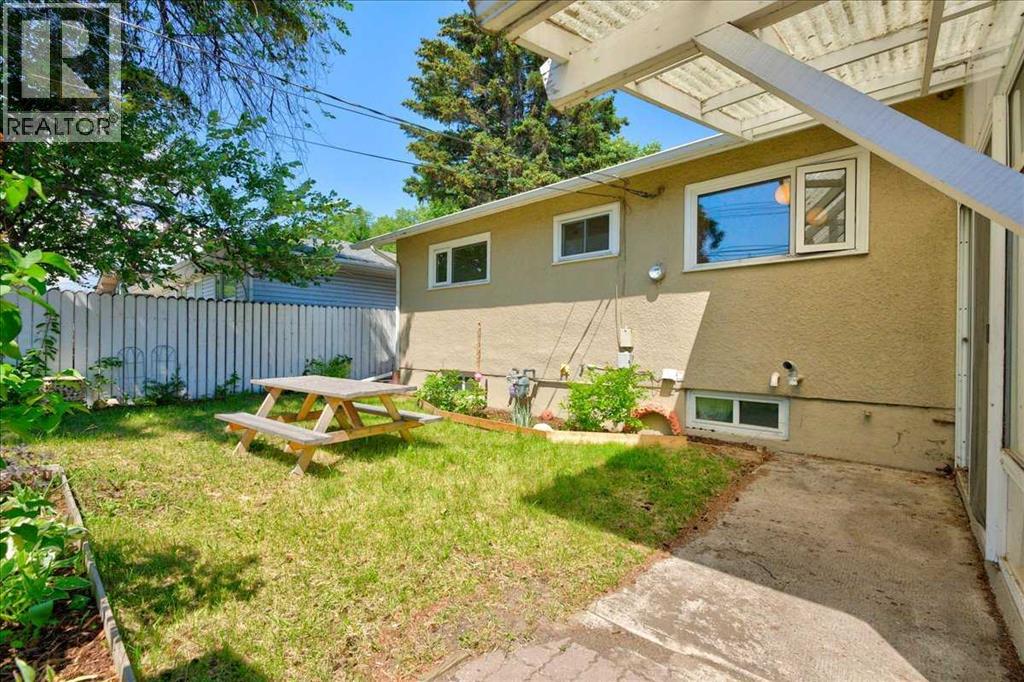 90 Armstrong Crescent SE, Calgary, Alberta  T2J 0X3 - Photo 34 - A2324208