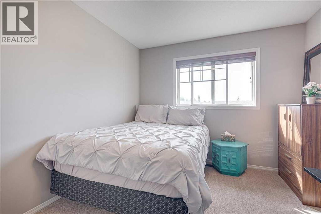135 Inglewood Drive, Red Deer, Alberta  T4R 0A5 - Photo 24 - A2337061