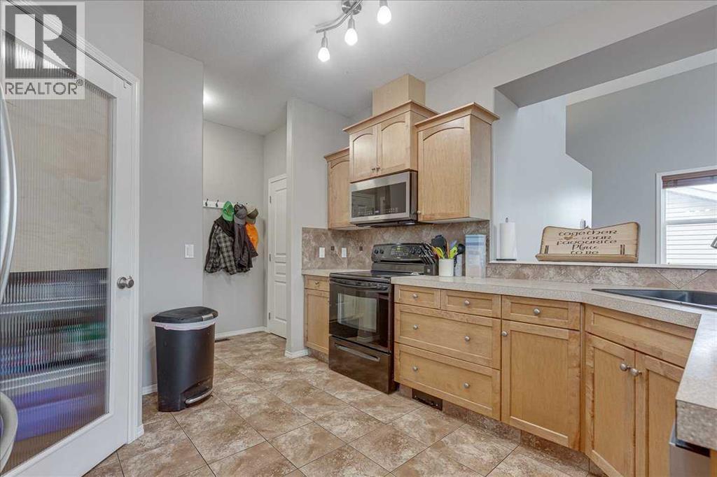 135 Inglewood Drive, Red Deer, Alberta  T4R 0A5 - Photo 11 - A2337061