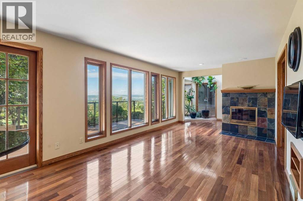 31 Edgehill Bay NW, Calgary, Alberta  T3A 2X2 - Photo 13 - A2328443