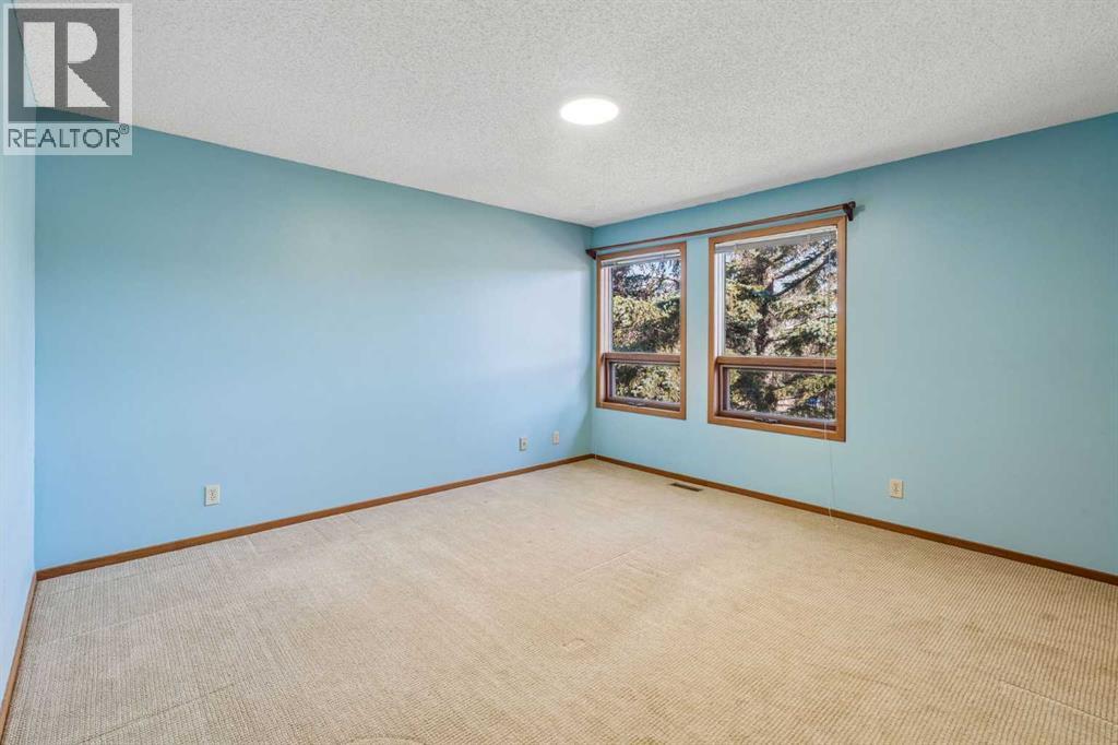 31 Edgehill Bay NW, Calgary, Alberta  T3A 2X2 - Photo 21 - A2328443