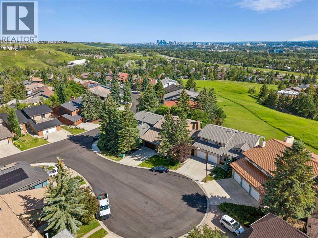 31 Edgehill Bay NW, Calgary, Alberta  T3A 2X2 - Photo 42 - A2328443
