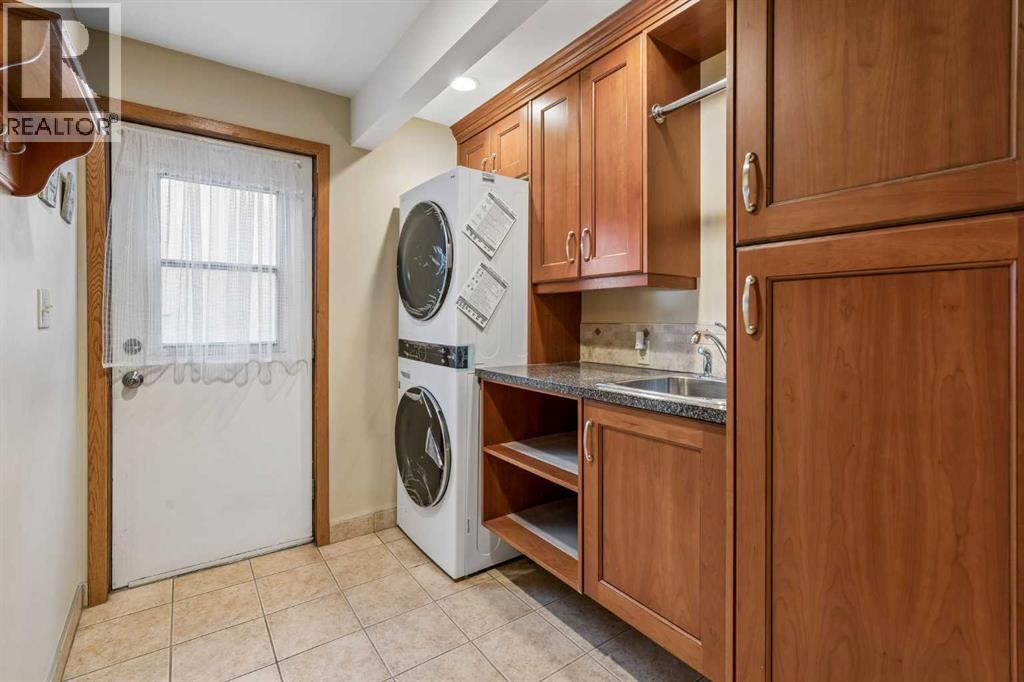 31 Edgehill Bay NW, Calgary, Alberta  T3A 2X2 - Photo 19 - A2328443