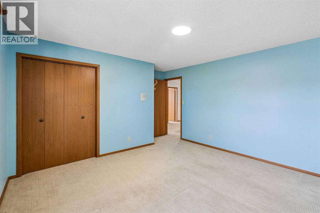 31 Edgehill Bay NW, Calgary, Alberta  T3A 2X2 - Photo 22 - A2328443