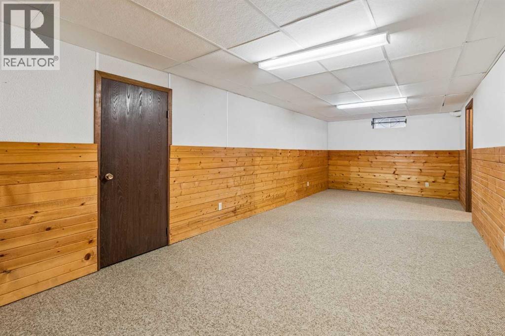 31 Edgehill Bay NW, Calgary, Alberta  T3A 2X2 - Photo 32 - A2328443