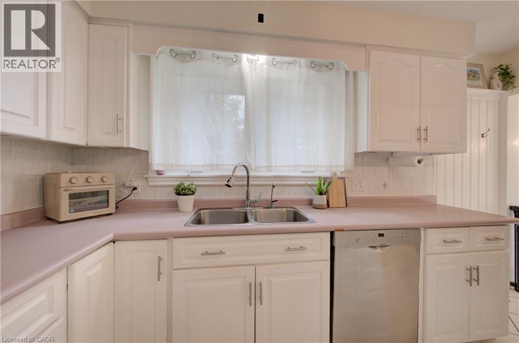 2 Allanton Boulevard, Brantford, Ontario  N3R 3B9 - Photo 11 - 40857071