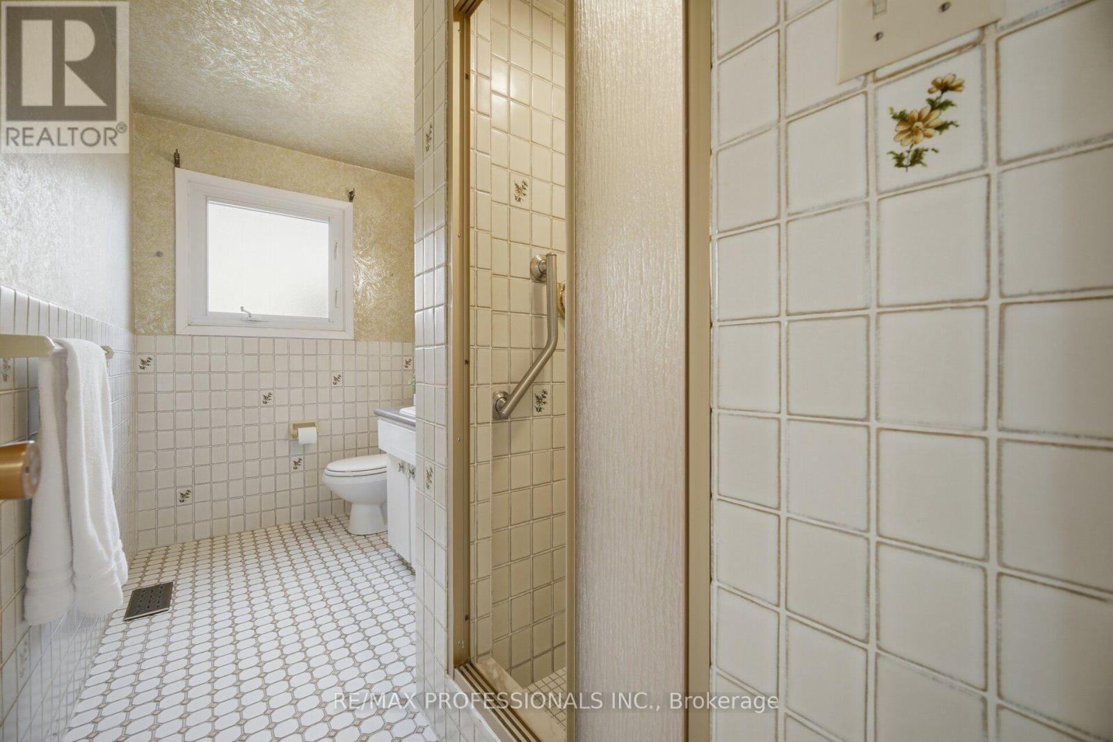 90 Peckham Avenue, Toronto, Ontario  M2R 2V5 - Photo 37 - C13619692