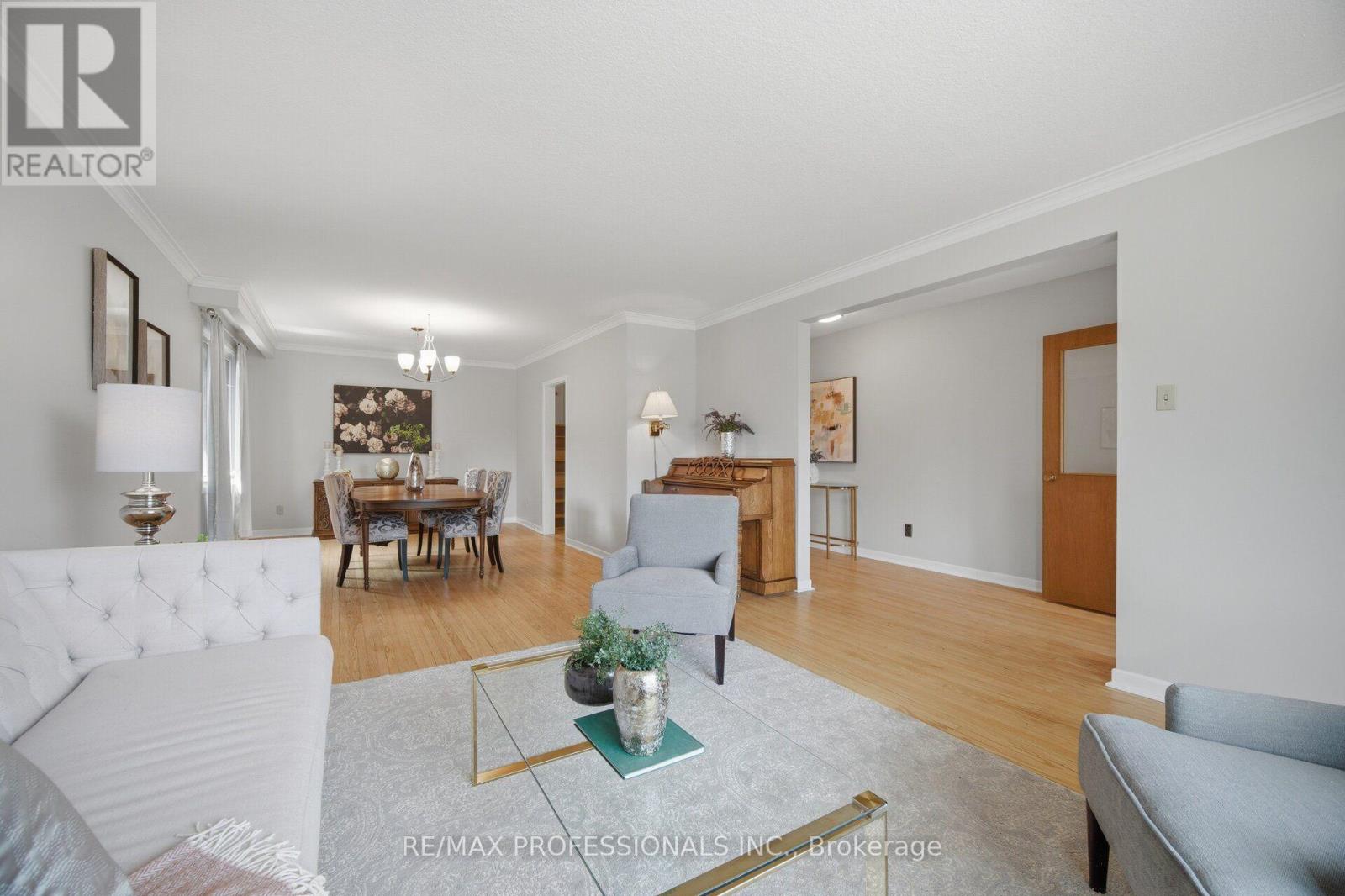90 Peckham Avenue, Toronto, Ontario  M2R 2V5 - Photo 5 - C13619692