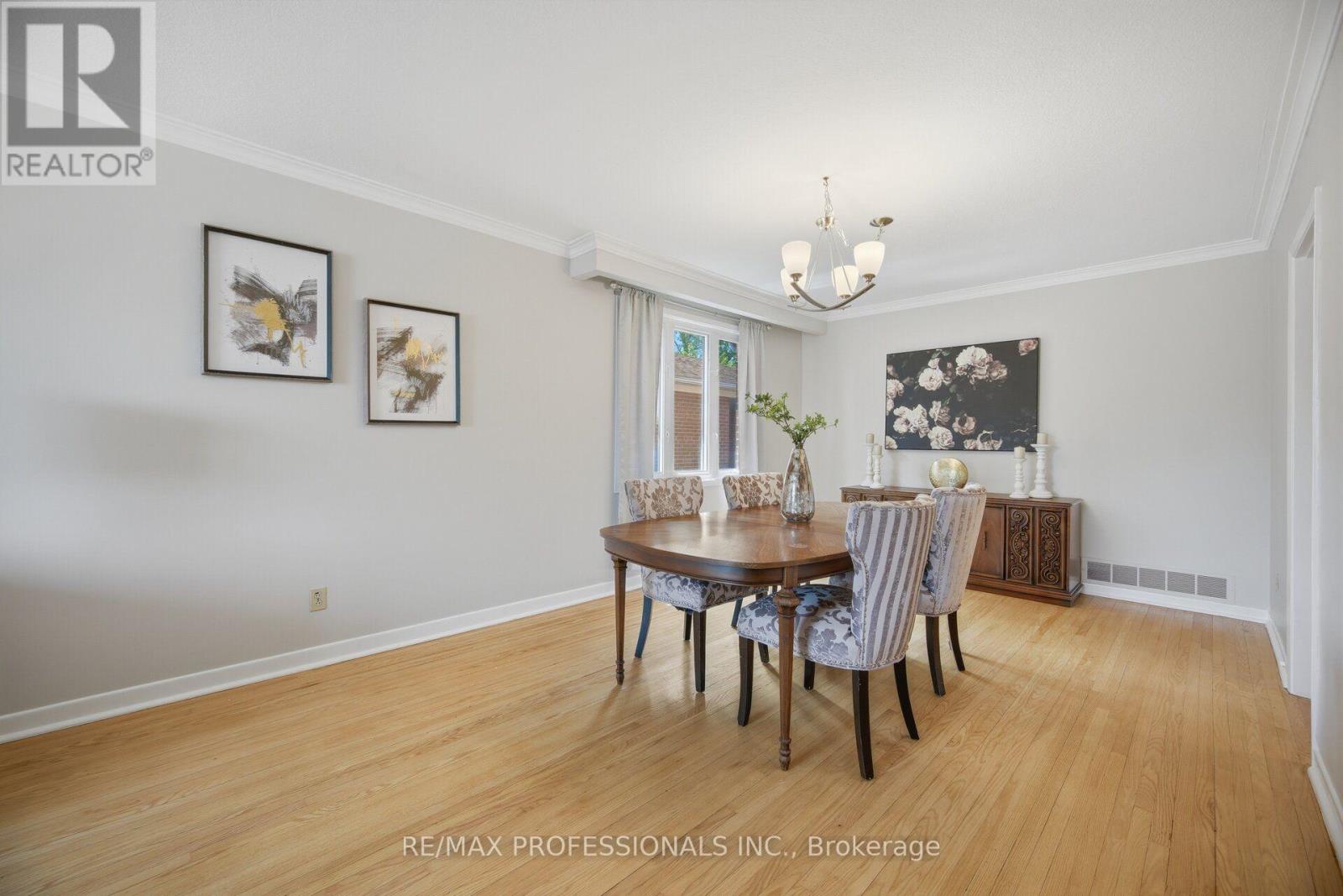 90 Peckham Avenue, Toronto, Ontario  M2R 2V5 - Photo 8 - C13619692