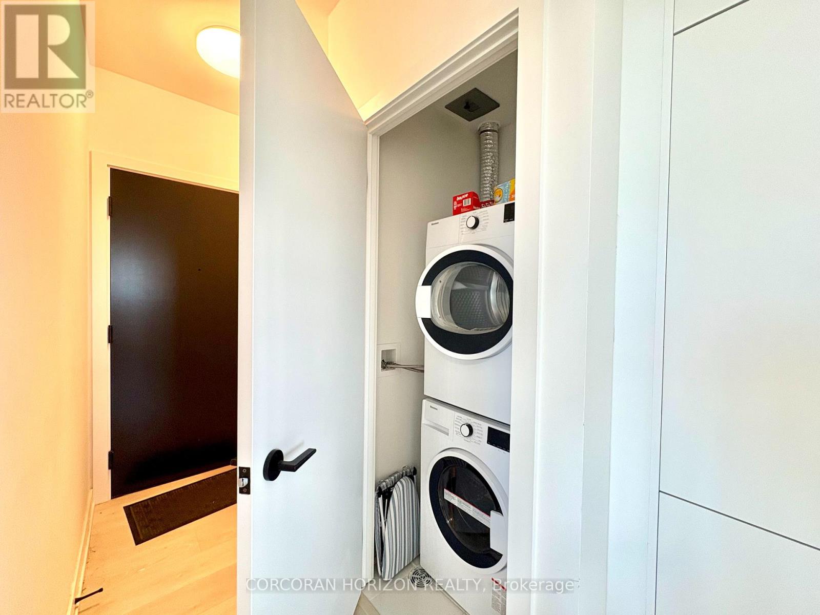 2709 - 117 Broadway Avenue, Toronto, Ontario M4P 1V3 - Photo 2 - C13695644