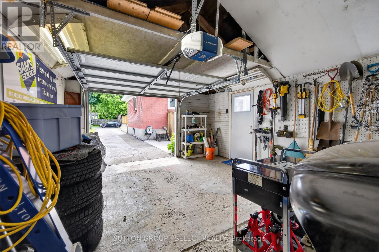 1852 Avalon Street, London East, Ontario  N5W 3G8 - Photo 32 - X13697304