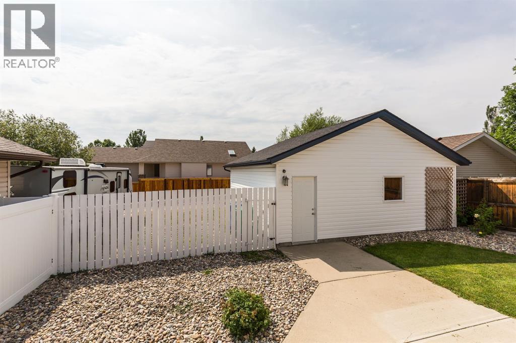 86 Riverstone Boulevard W, Lethbridge, Alberta  T1K 7X5 - Photo 38 - A2330286