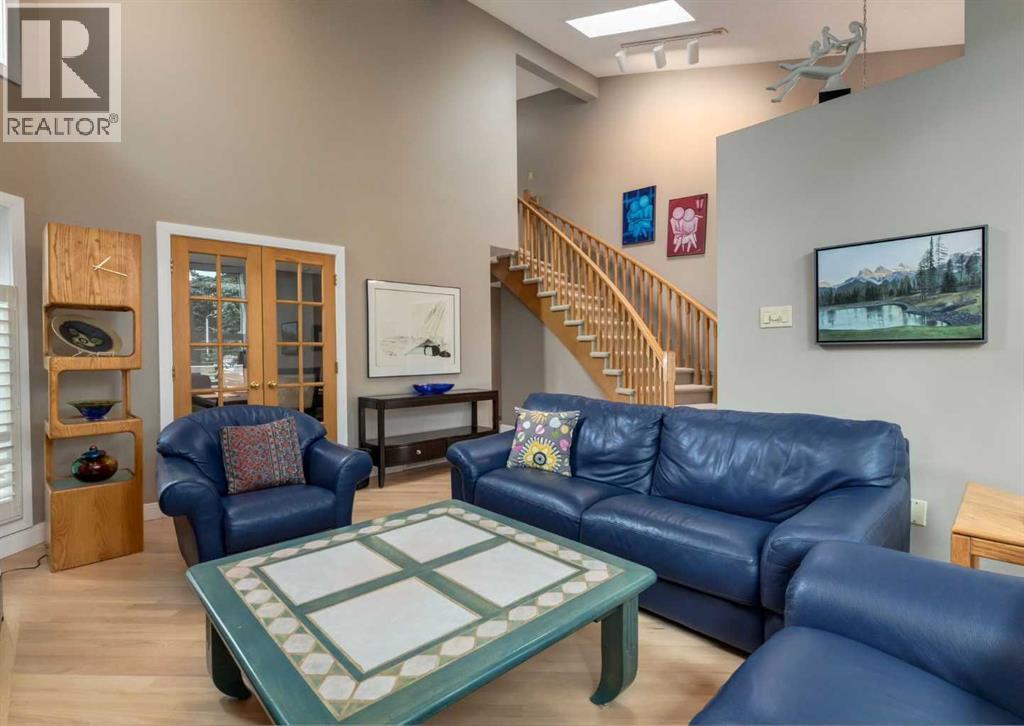111 Hawksbrow Drive NW, Calgary, Alberta  T3G 3B5 - Photo 8 - A2333067