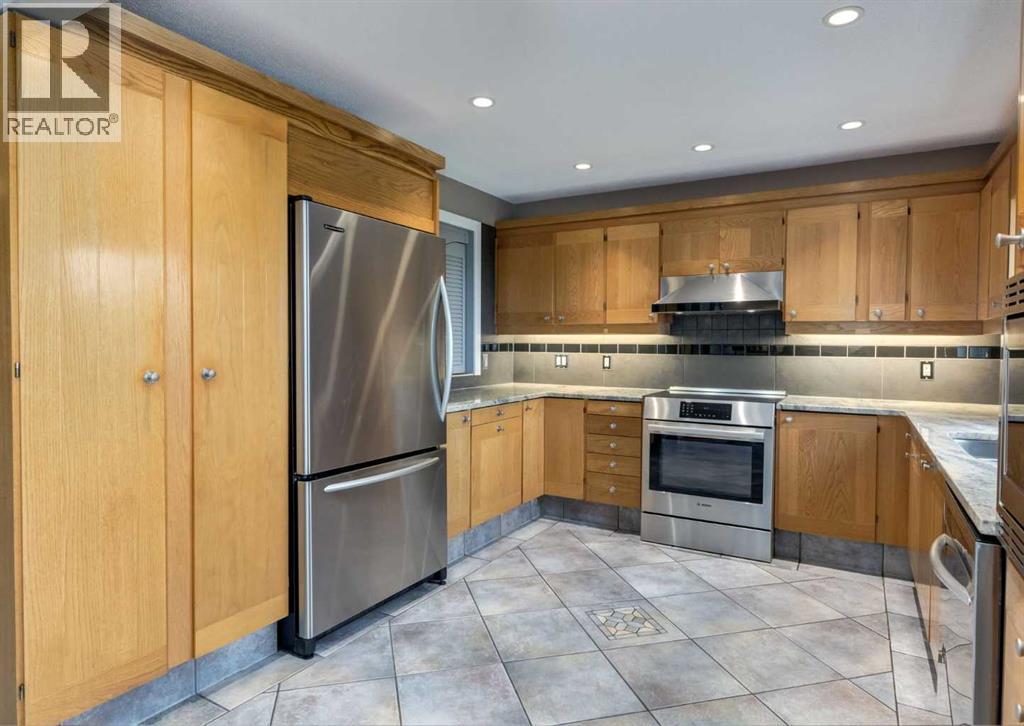 111 Hawksbrow Drive NW, Calgary, Alberta  T3G 3B5 - Photo 17 - A2333067