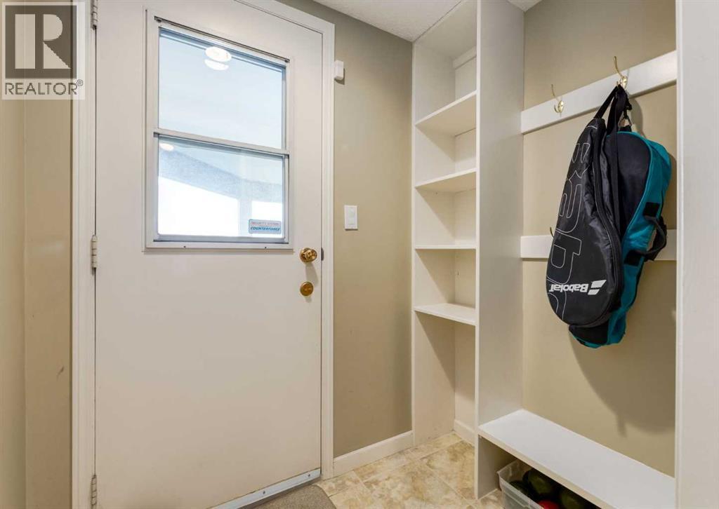 111 Hawksbrow Drive NW, Calgary, Alberta  T3G 3B5 - Photo 42 - A2333067