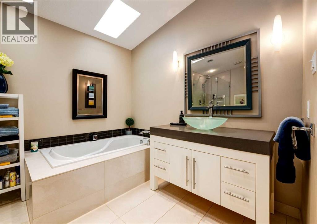 111 Hawksbrow Drive NW, Calgary, Alberta  T3G 3B5 - Photo 28 - A2333067