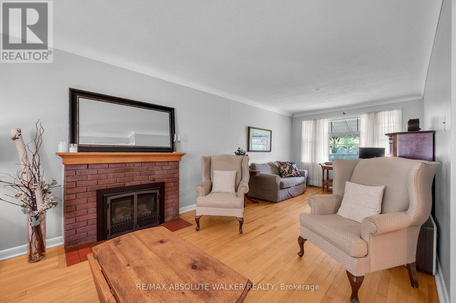 818 Colson Avenue, Ottawa, Ontario K1G 1R7 - Photo 6 - X13697422