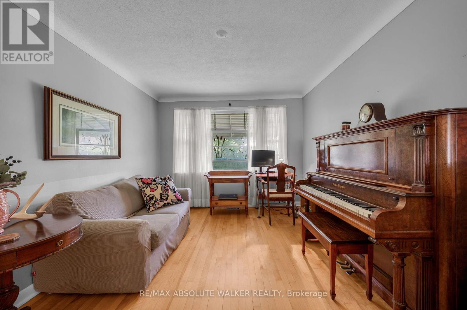 818 Colson Avenue, Ottawa, Ontario K1G 1R7 - Photo 7 - X13697422