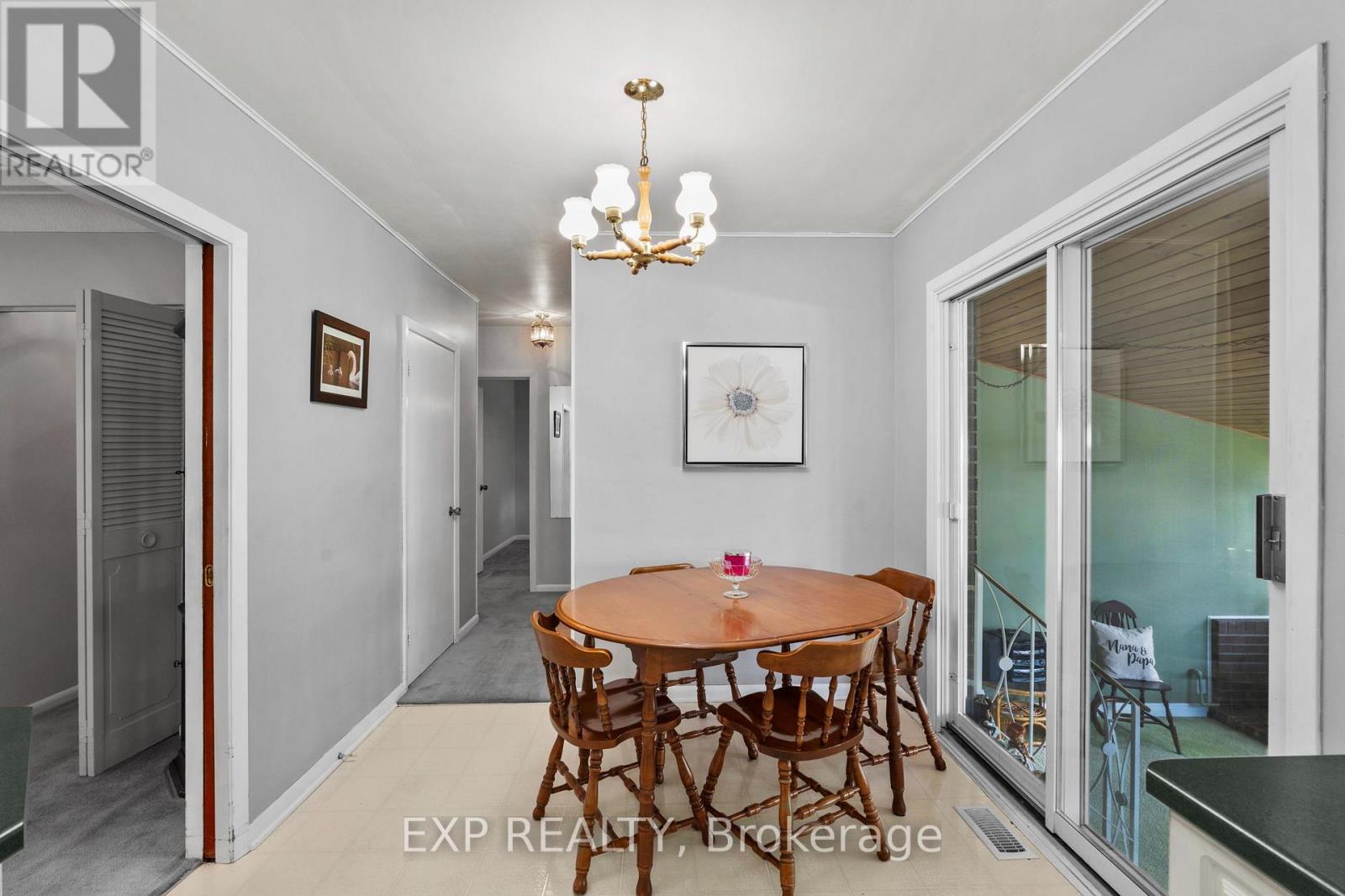 8800 Champlain Drive, Niagara Falls (Chippawa), Ontario L2G 6Y6 - Photo 15 - X13697378