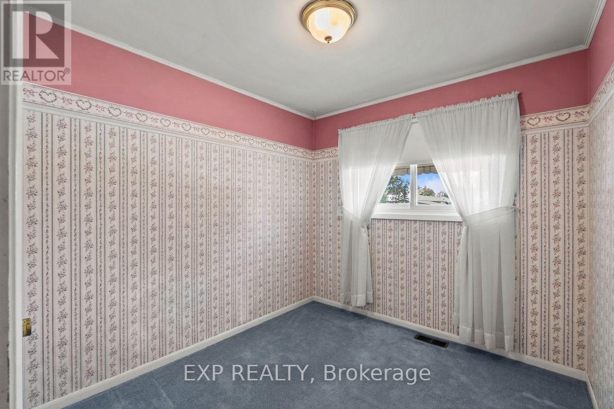 8800 Champlain Drive, Niagara Falls (Chippawa), Ontario L2G 6Y6 - Photo 24 - X13697378